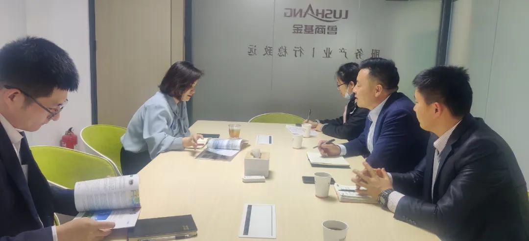 潔晶集團(tuán)組織拜訪魯商集團(tuán)并洽談?lì)A(yù)制菜產(chǎn)業(yè)合作 潔晶集團(tuán)組織拜訪魯商集團(tuán)并洽談?lì)A(yù)制菜產(chǎn)業(yè)合作